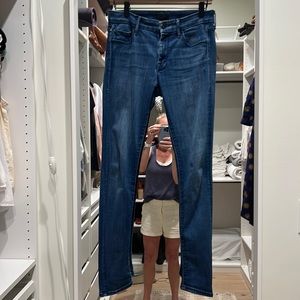 Mother Denim The Looker jeans in Dreamy.  Size 27